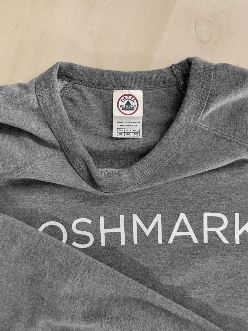 UNISEX Poshmark Gray Crewneck Sweatshirt XL soft loose fit merch delta fleece - Picture 4 of 6